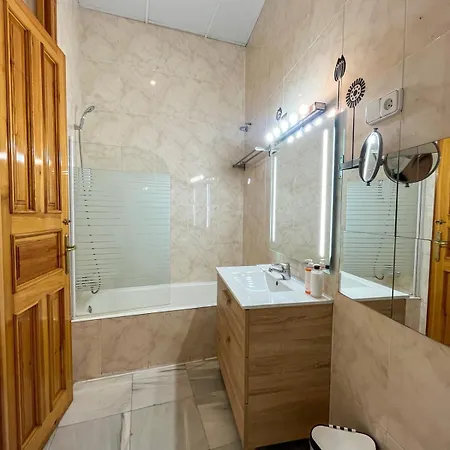 Apartment Charming In Malaga